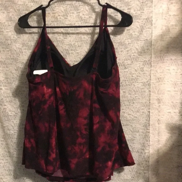 Nwot Ladies Swim Top - Picture 3 of 5
